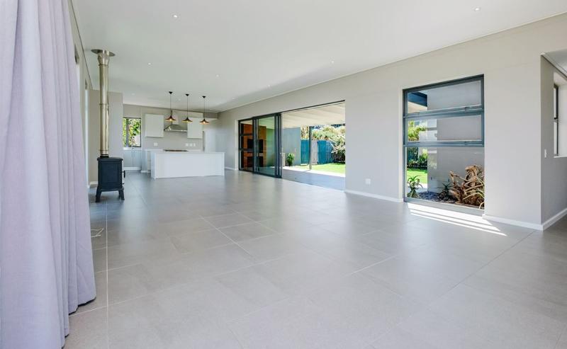 3 Bedroom Property for Sale in Noordhoek Western Cape